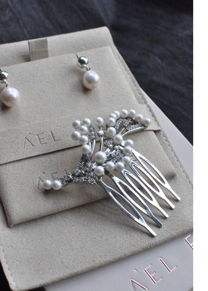 Soraya Pearl Comb + Joya Silver Earring Set