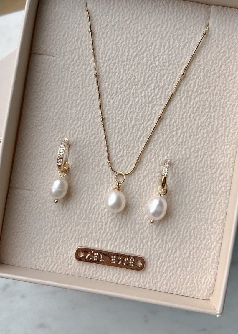 Leena Pearl Earring + Necklace Set
