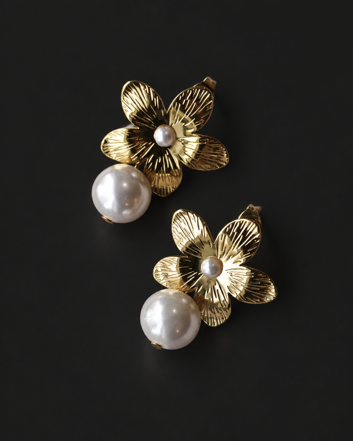 Giavanno Floral Pearl Drop Earrings