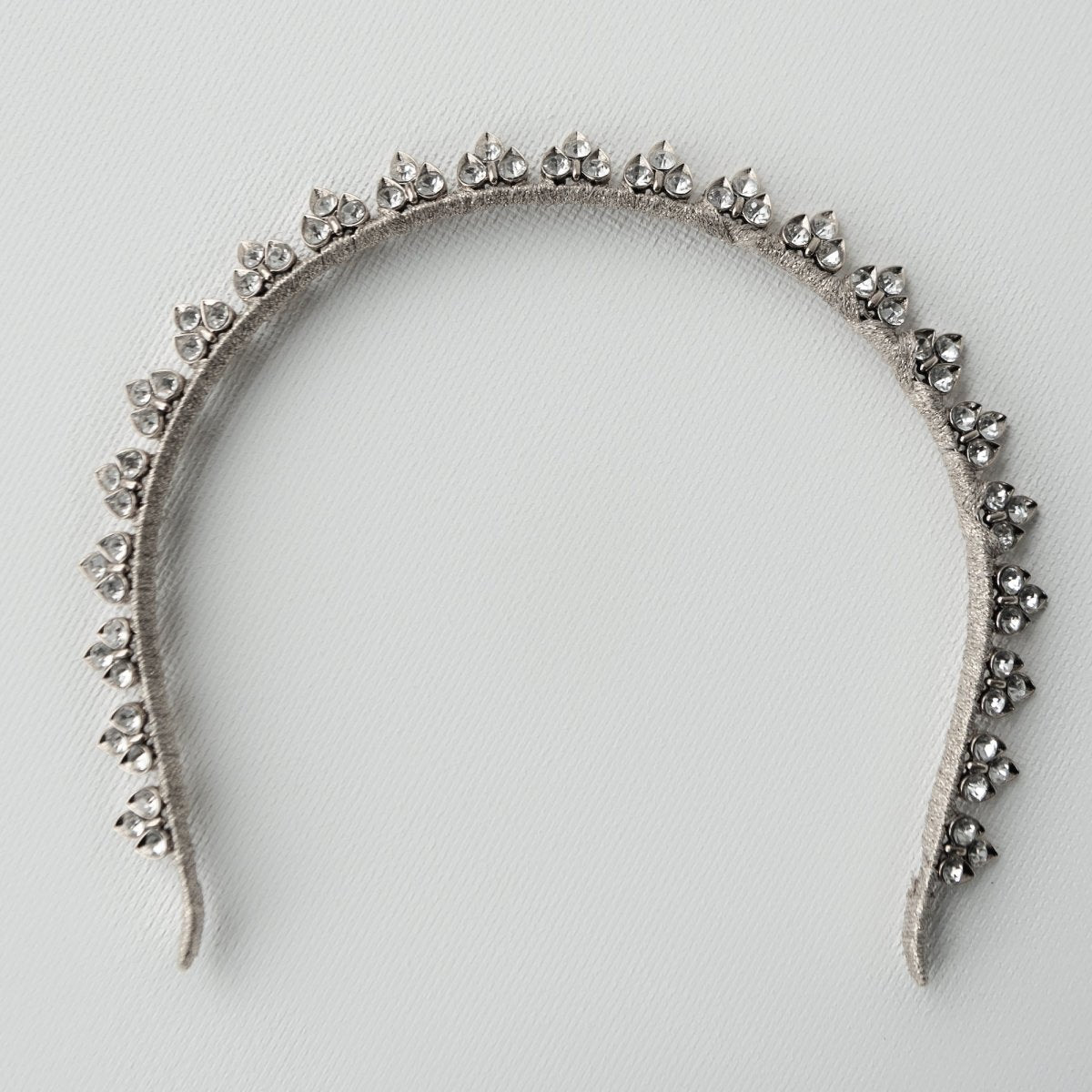Zenni Crown - Silver - AELESTE WHOLESALEZenni Crown - SilverCrown#bridal_accessories##wedding_head_band##bridal_earring#